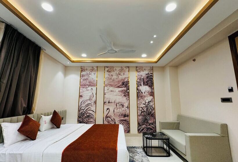 Отель Satya Shree