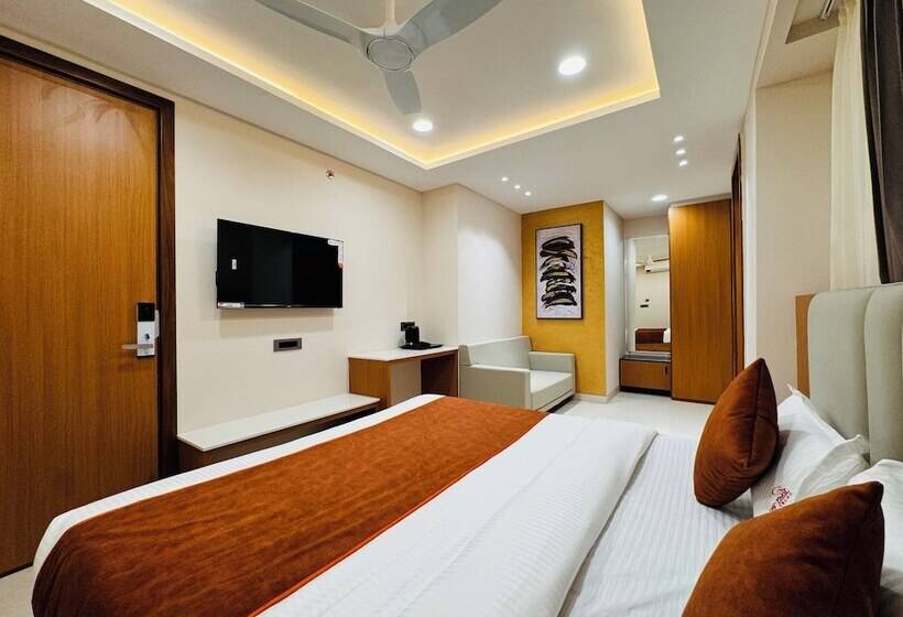 Отель Satya Shree