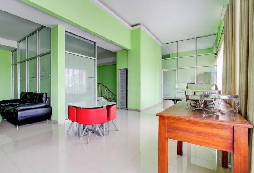 Hotel Oyo 94099 Amanah Sejahtera