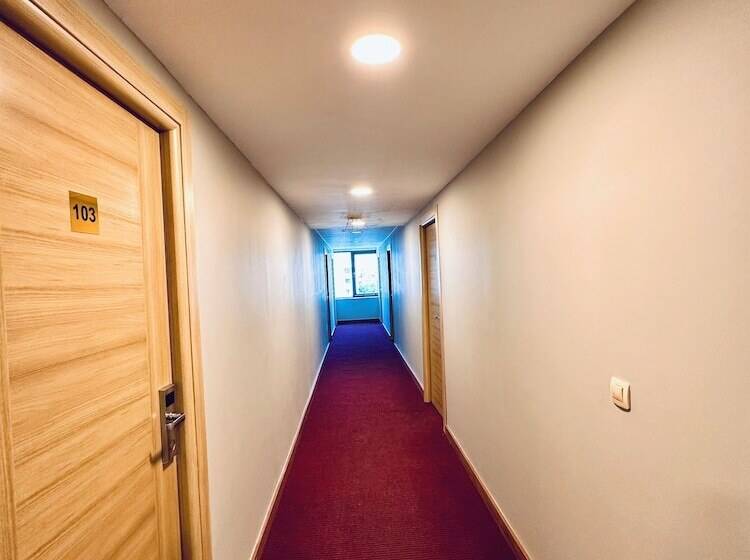 ホテル The Hera Gold