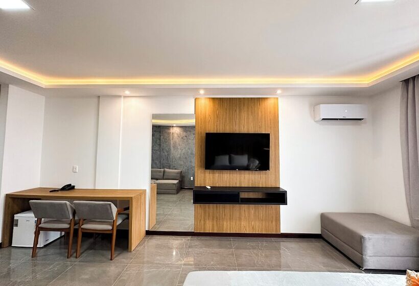 فندق Aloha Palace