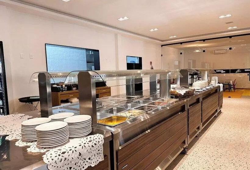 Hotelli Aloha Palace