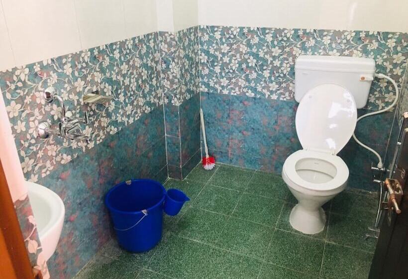 Hotel Goroomgo Amba Niwas Home Stay Uttarkashi