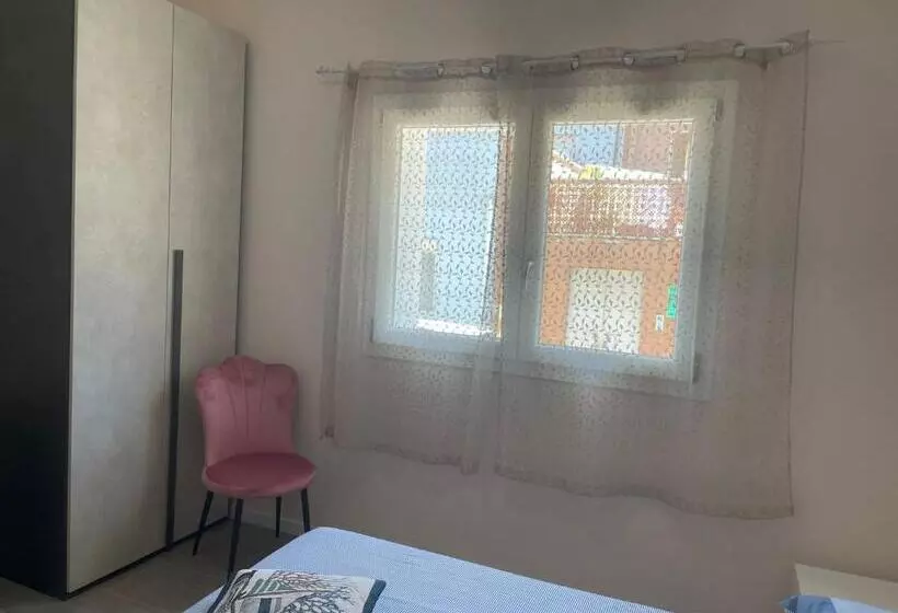 تختخواب و صبحانه Guest House Da Roby