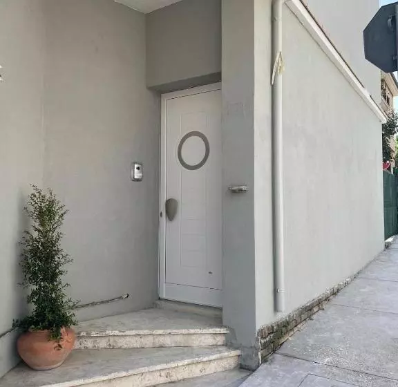 تختخواب و صبحانه Guest House Da Roby