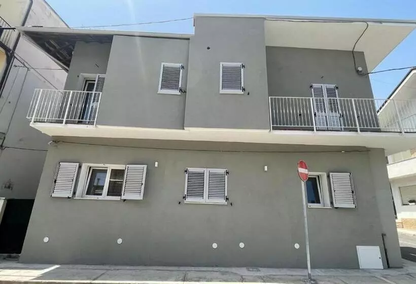 تختخواب و صبحانه Guest House Da Roby
