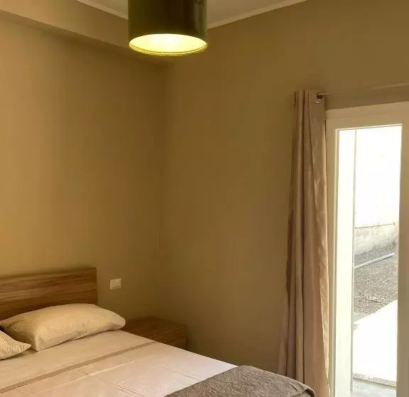 تختخواب و صبحانه Guest House Da Roby