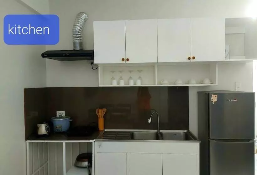 Dazzling Dash Apartelle