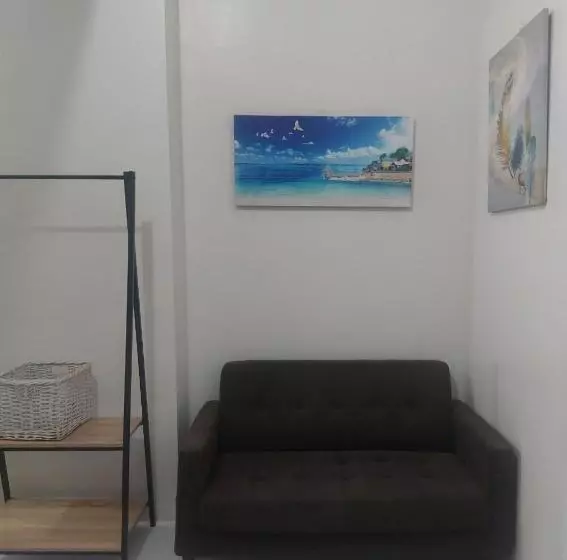 Dazzling Dash Apartelle