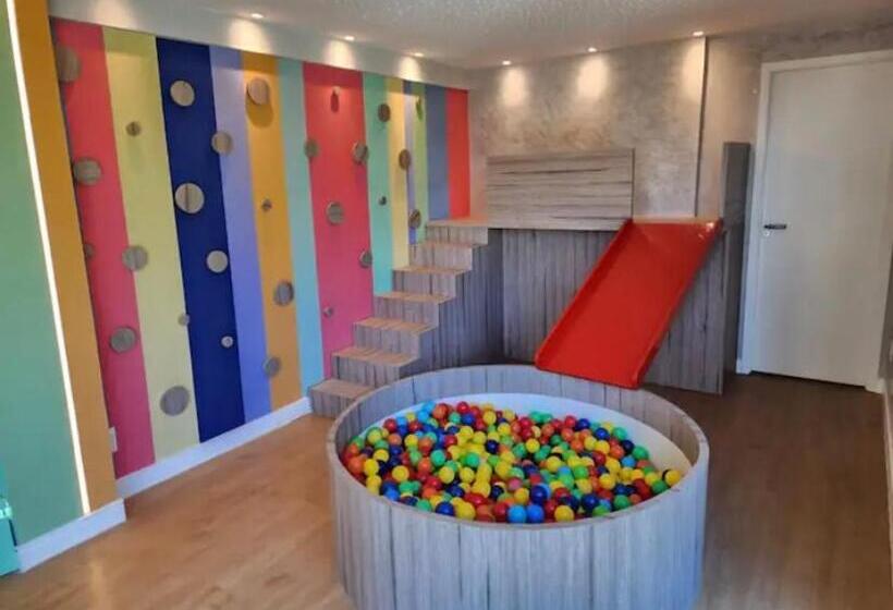 هتل Sunny Hall   Apto Com Piscina Privativa