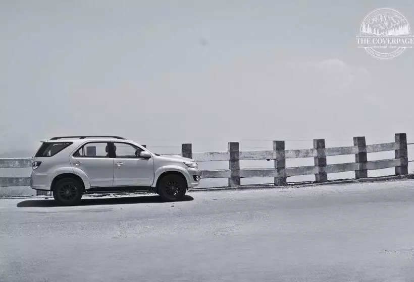 ホテル The Coverpage Boutique Stays Mussoorie