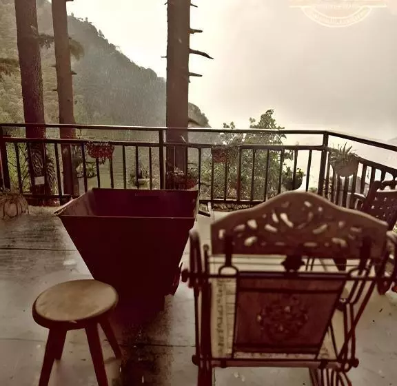 ホテル The Coverpage Boutique Stays Mussoorie