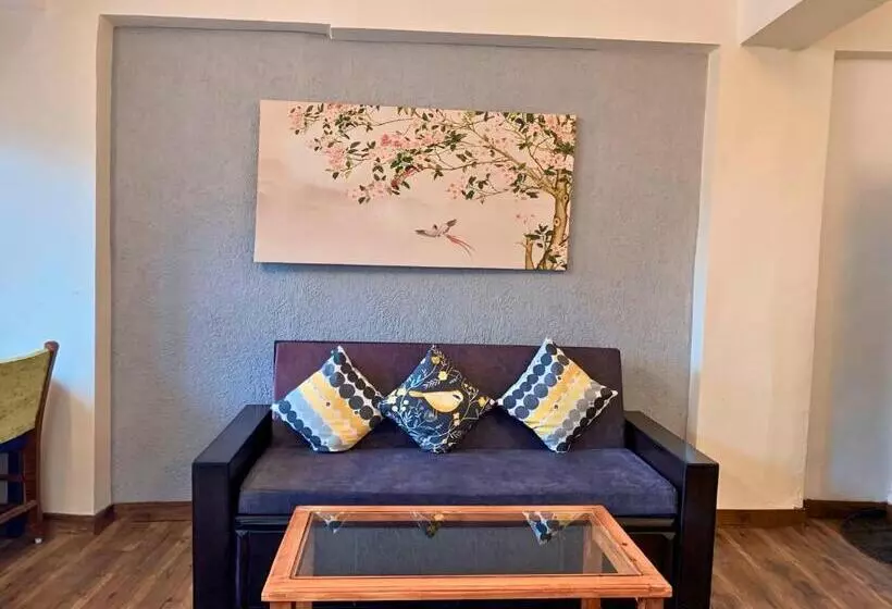 ホテル The Coverpage Boutique Stays Mussoorie