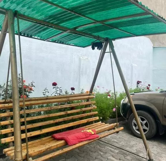 پانسیون у назгули