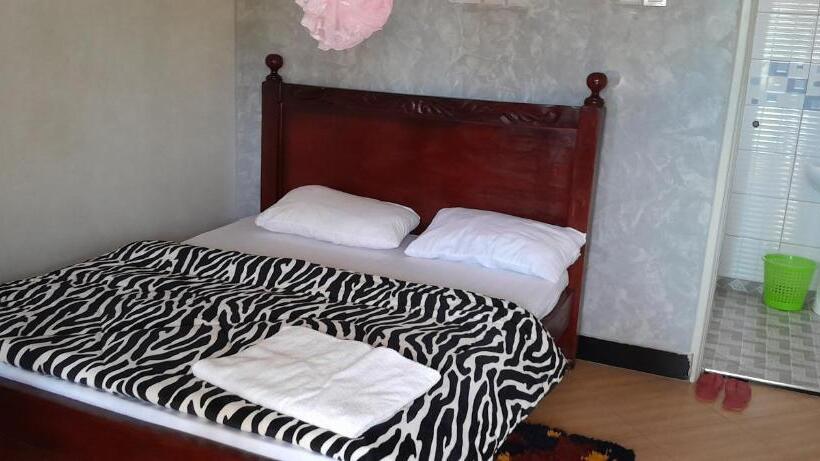 پانسیون Bride Hotel Iganga District