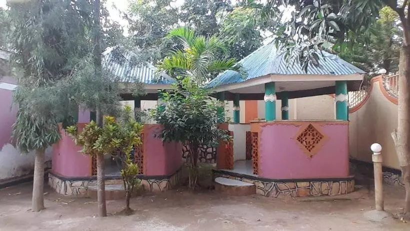 پانسیون Bride Hotel  Iganga District