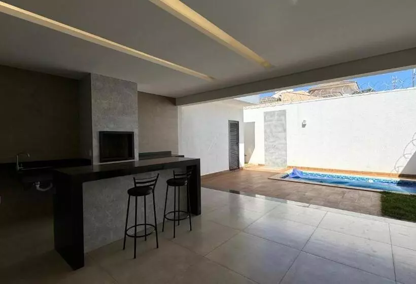 پانسیون Dilucca Suíte 01   Pousada Karaiba Prox Umc, Praia Clube E Shopping