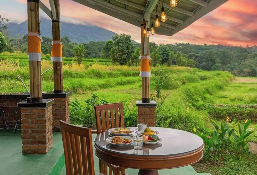 ペンション Santya Loka Lodge & Twin Waterfall