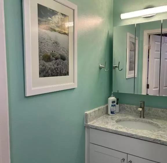 Sunset Harbor The Palms