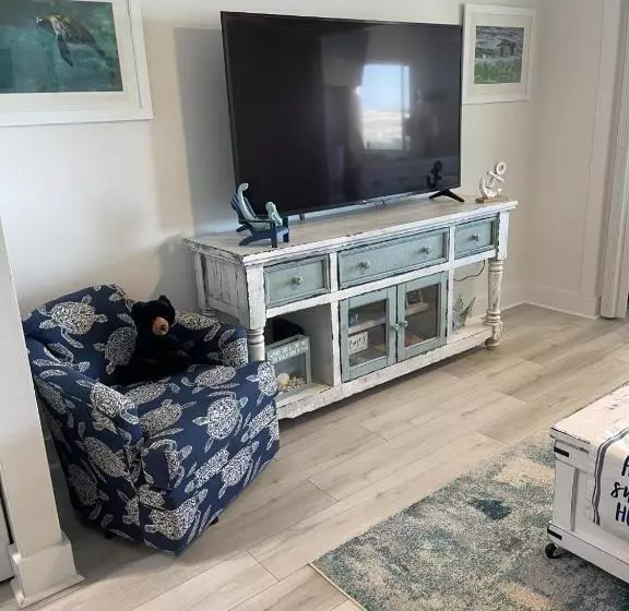 Sunset Harbor The Palms