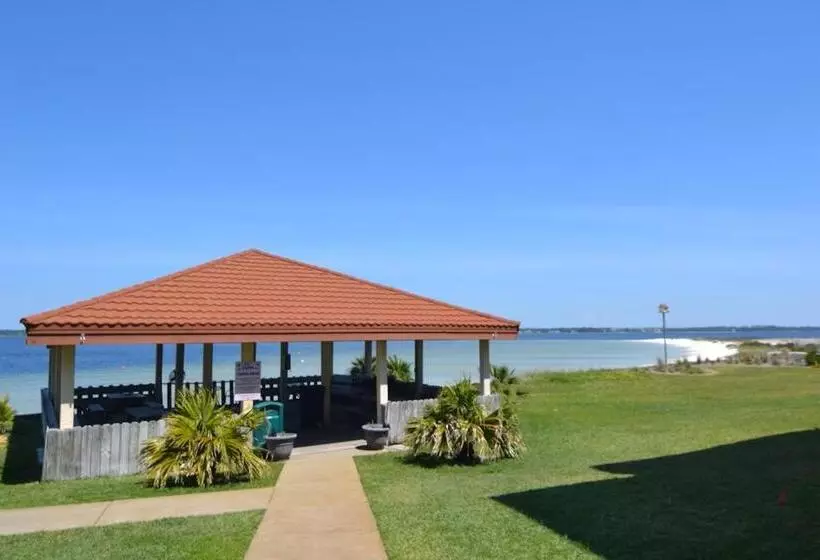 Sunset Harbor The Palms