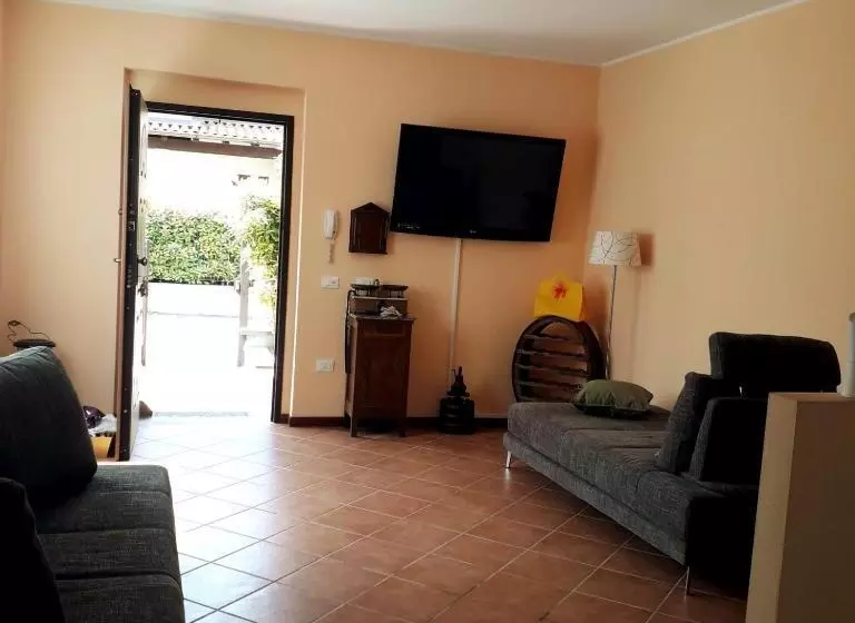 ベッドアンドブレックファースト Beb Ulivo