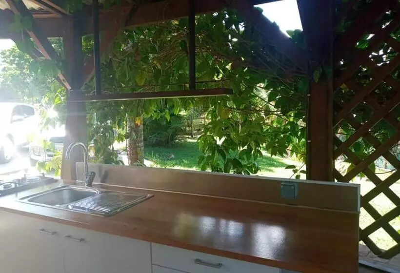 تختخواب و صبحانه Chambres D Hotes Du Moulin De Saint Félix Chambre Iguana