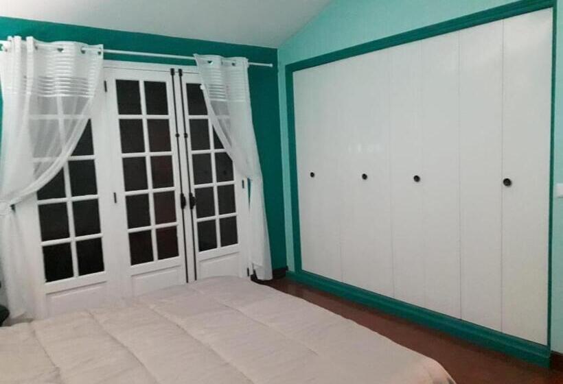 تختخواب و صبحانه Chambres D Hotes Du Moulin De Saint Félix Chambre Iguana