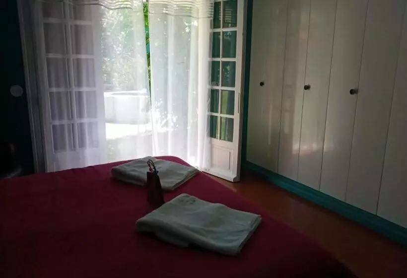 تختخواب و صبحانه Chambres D Hotes Du Moulin De Saint Félix Chambre Iguana