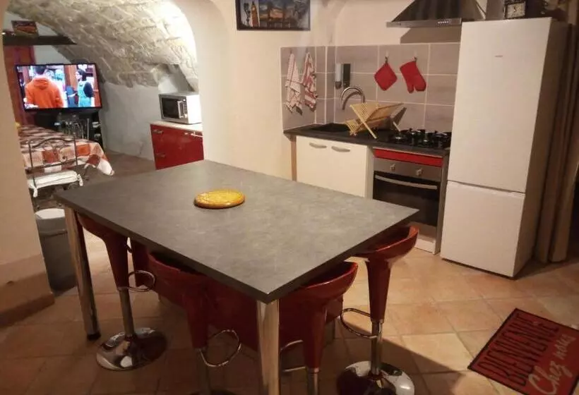 ベッドアンドブレックファースト Chambres D Hôtes L Amphitryon 5 Chambres