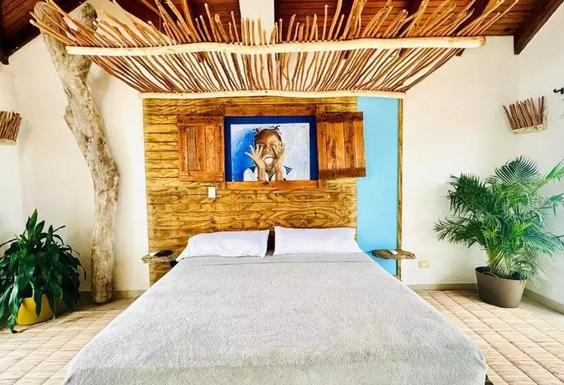تختخواب و صبحانه Coco House By Be Happy