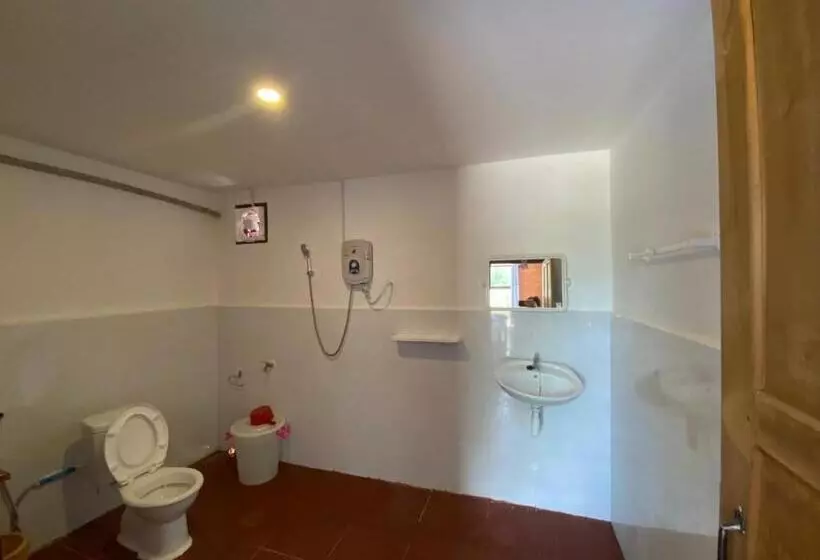 Aamiaismajoitus (B&B) Cool Pool Bungalow