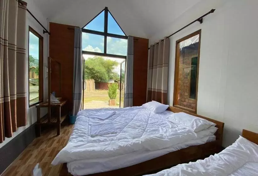 Aamiaismajoitus (B&B) Cool Pool Bungalow