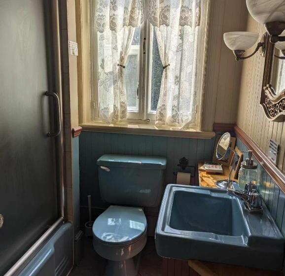 تختخواب و صبحانه Gîte Victoria Rimouski