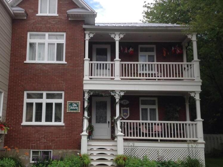 تختخواب و صبحانه Gîte Victoria Rimouski