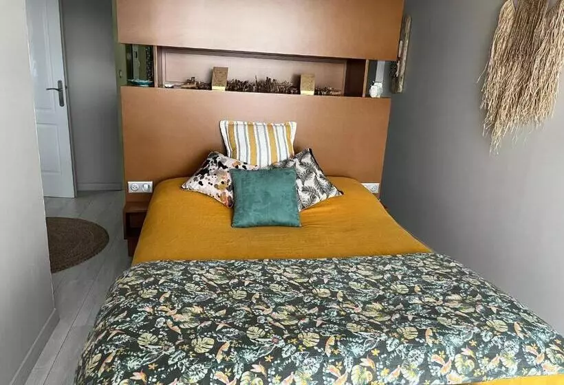 ベッドアンドブレックファースト Maison Serenity Aytre