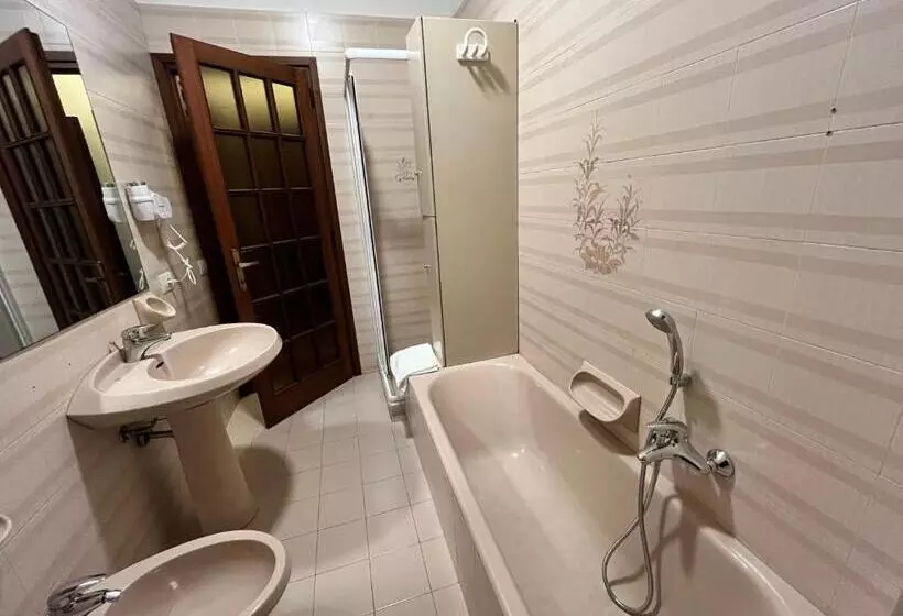 Bed & Breakfast   Ca  Broni