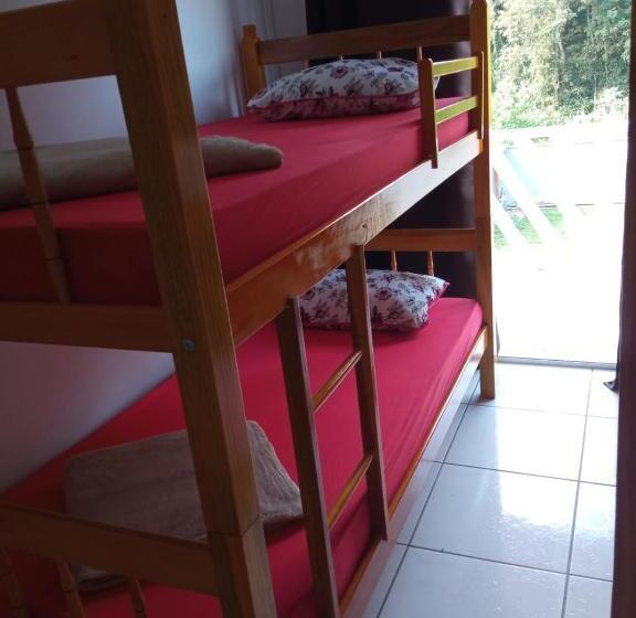 Hostel E Pousada Orquídea