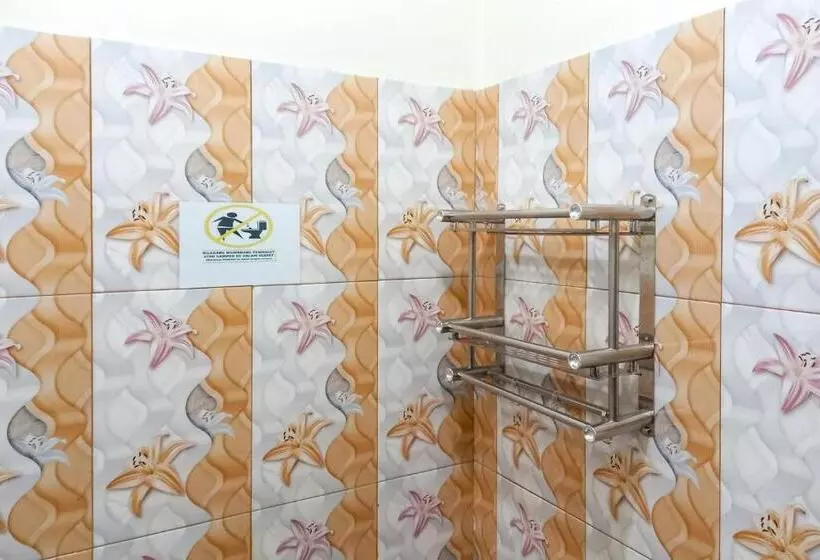 Hotelli Aroel Homestay Mitra Reddoorz