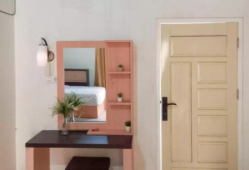 Hotelli Aroel Homestay Mitra Reddoorz