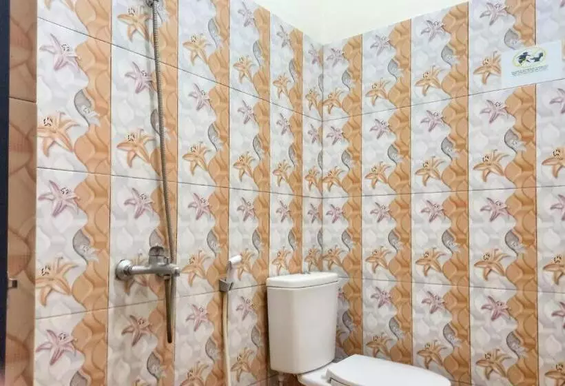 Hotelli Aroel Homestay Mitra Reddoorz