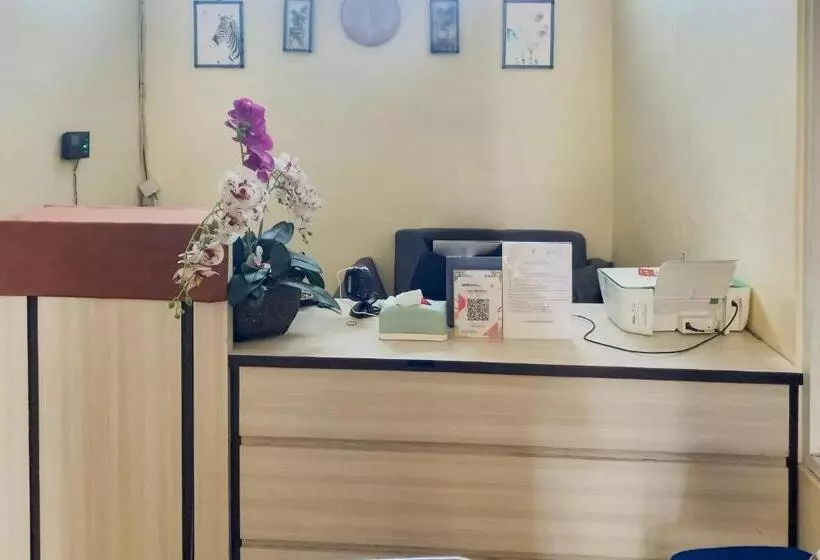 Hotelli Aroel Homestay Mitra Reddoorz