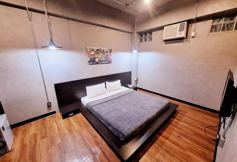 ホテル Capital O 75512 Loft Residence  Suphanburi