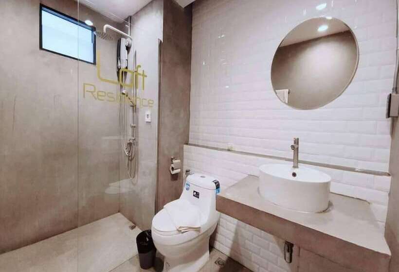 בית מלון כפרי Capital O 75512 Loft Residence  Suphanburi