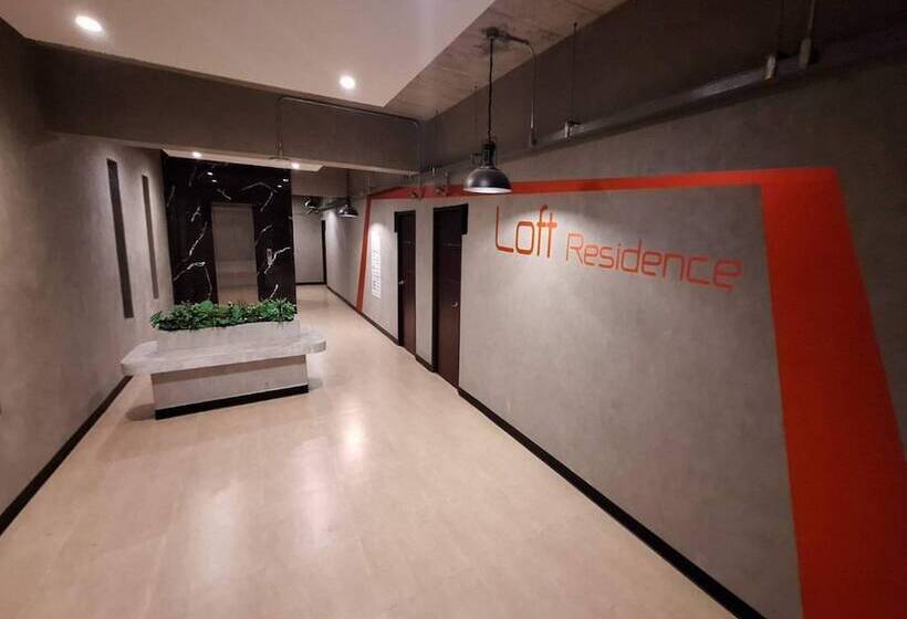 בית מלון כפרי Capital O 75512 Loft Residence  Suphanburi