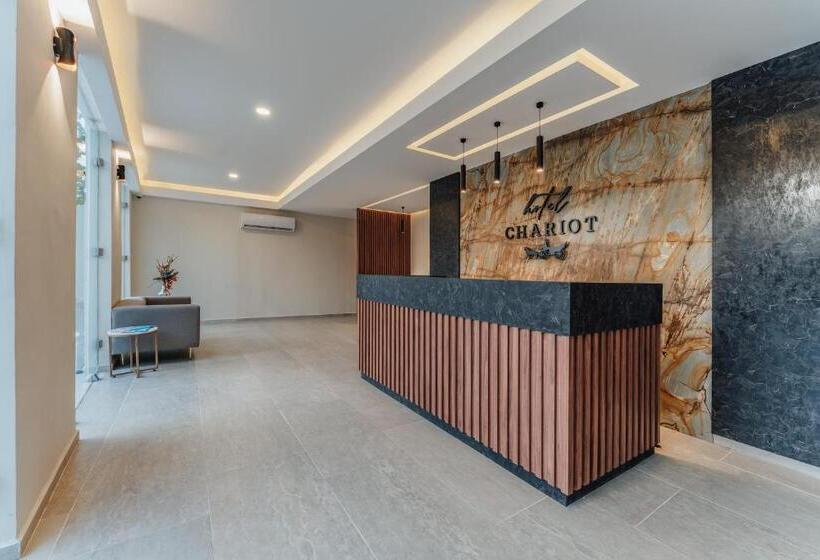 Hotel Chariot