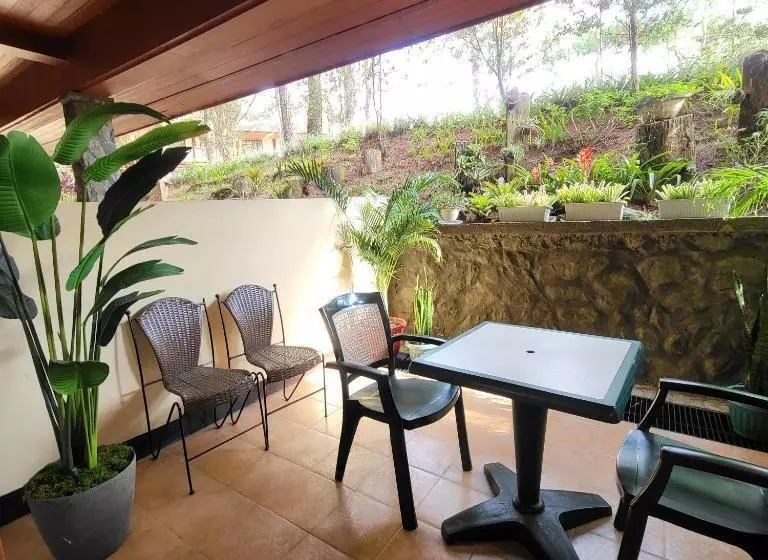 ホテル Homey Deluxe Room, Privately Owned At The Forest Lodge By Mist And Pine