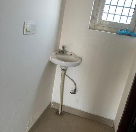 هتل کپسول Rahul Home