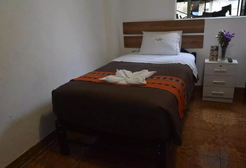 ホテル Hostal Valle Dorado 103