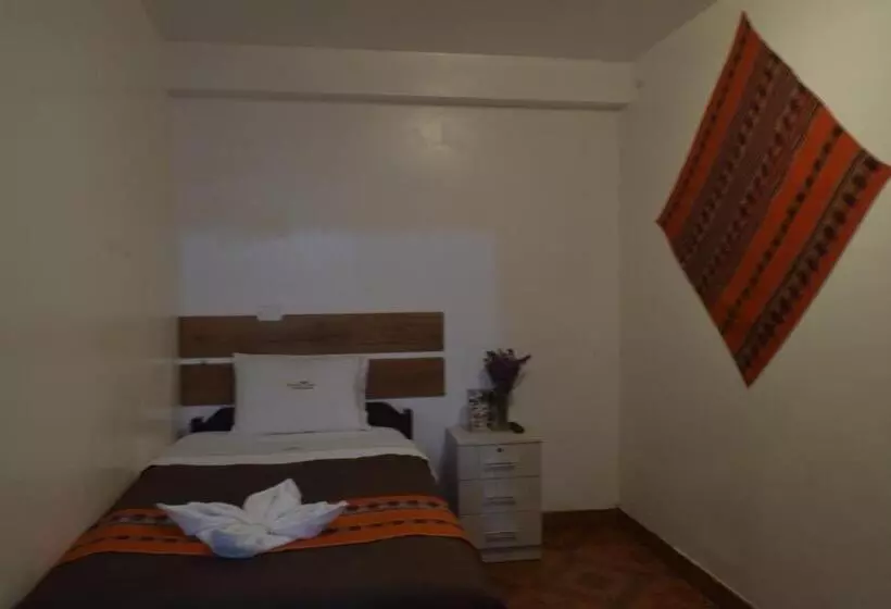 ホテル Hostal Valle Dorado 103